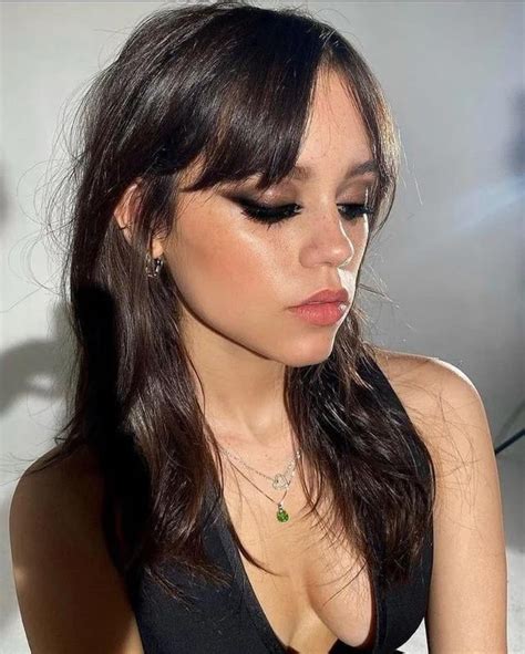 jenna ortega boob|Wednesday Fans, See Jenna Ortegas See